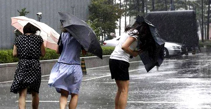 The weather is damaged in almost all regions of the country. Photo: Archive