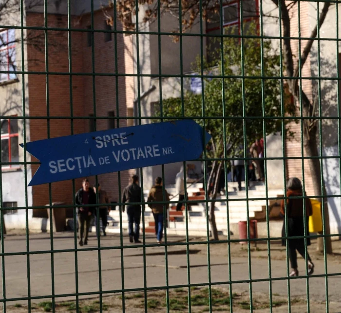 Voting section. Photo archive Constantin Duma
