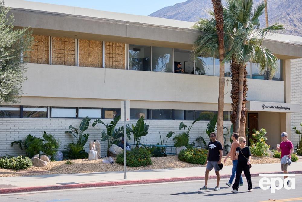 In California there was an explosion near Medclinic. The FBI announced a terrorist attack. Photo 4