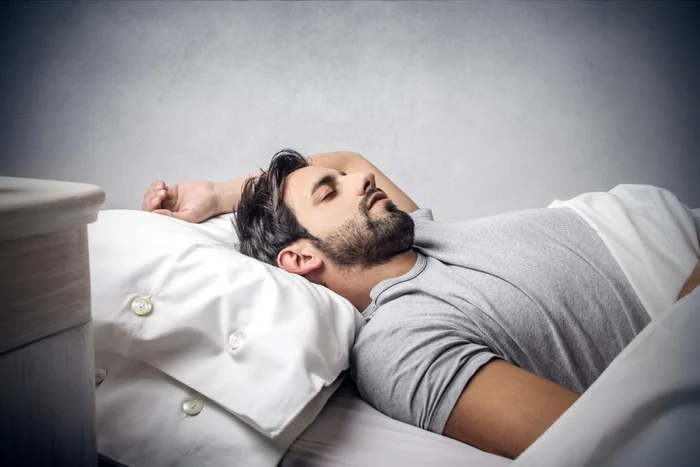 It is good for the last meal to be taken a few hours before bedtime. Photo: Shutterstock