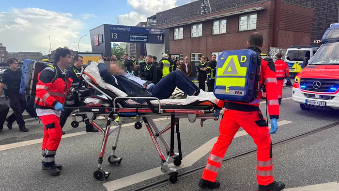 At least 13 people injured following a knife attack in the Hamburg Central Station: X