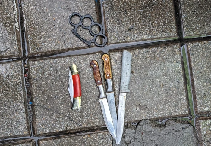 White weapons at the protest in the photo Constitution Square: The Capital Gendarmerie