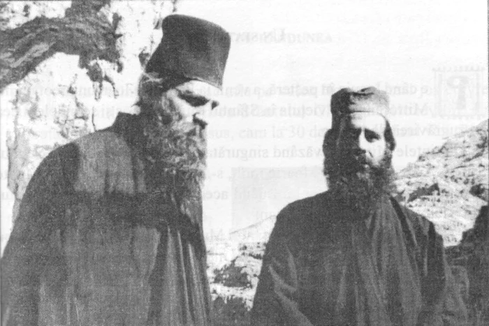Saint John Iacob (left) next to another photo monk Sphinntisoicoane WordPress.com