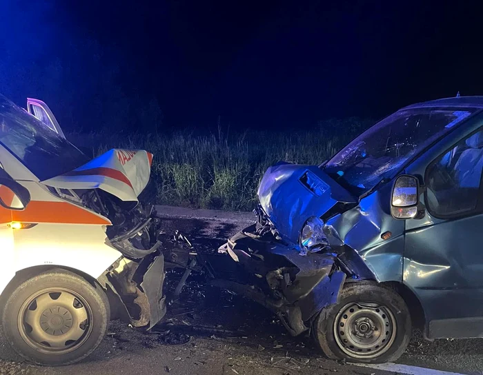 The accident took place on DN17 Photo: ISU Bistrița Năsăud