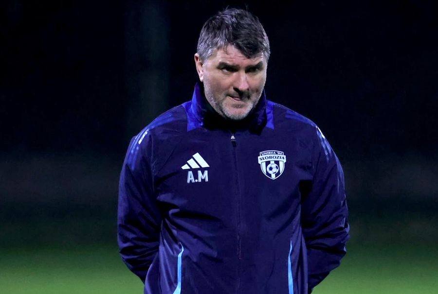 The favorite to replace Mircea Rednic at UTA is another coach from Superliga!