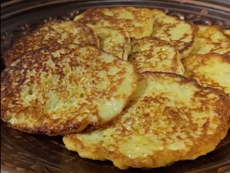 Add this to the potatoes - and the derunes will turn out to be tender, juicy and crispy. Test recipe