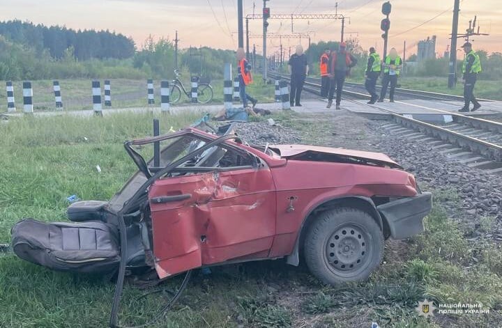 In the Rivne region, a passenger train shot down a car with people, there are dead. Photo 1