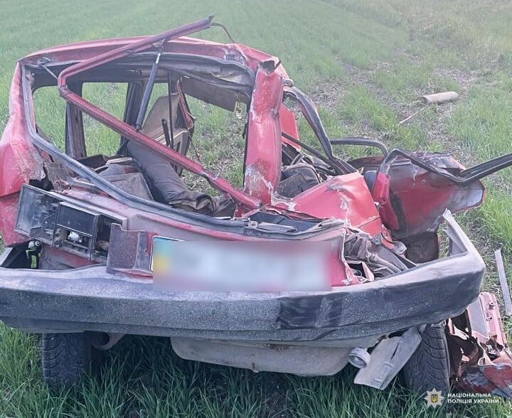 In the Rivne region, a passenger train shot down a car with people, there are dead. Photo 2