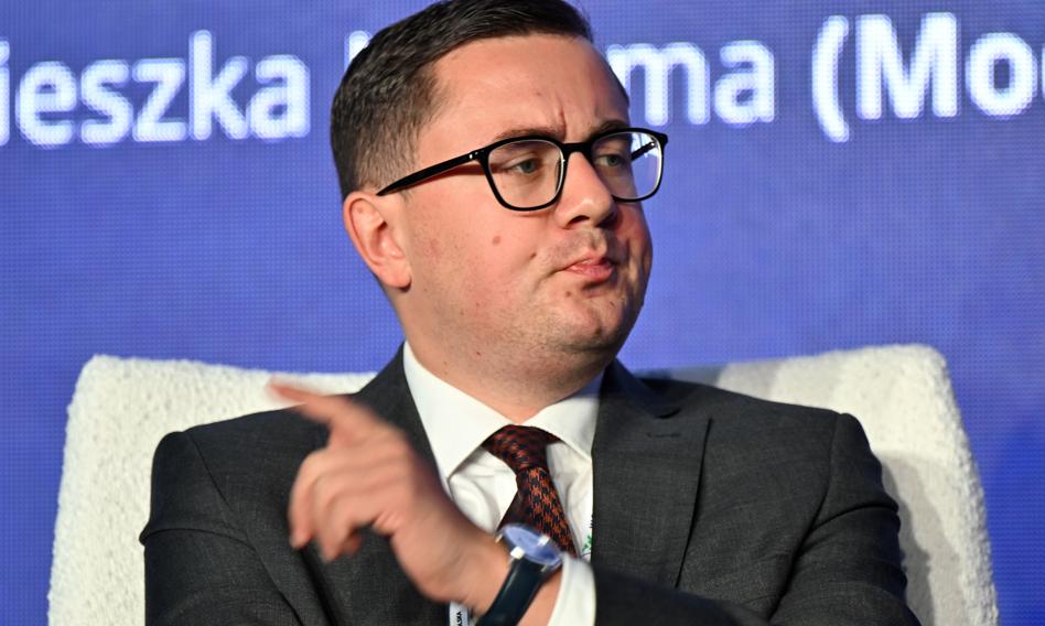 Autumn windbreak. Motyka: It will be accepted regardless of who will be the president
