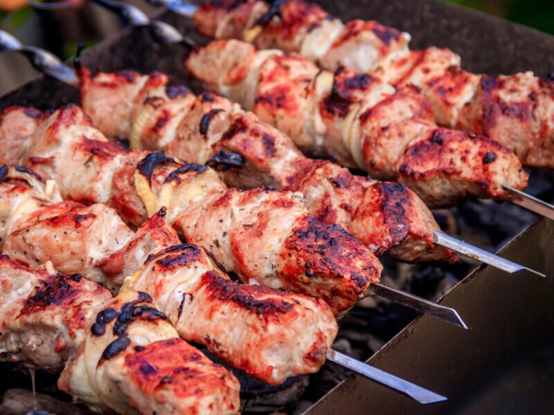 Add it to the meat - and the barbecue will turn out to be the most delicious and super juicy. Easy and perfect recipe