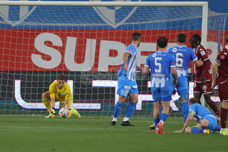 Christensen, angry to miss, then celebrate Laurențiu Popescu, photo: Ionuț Iordache / GSP