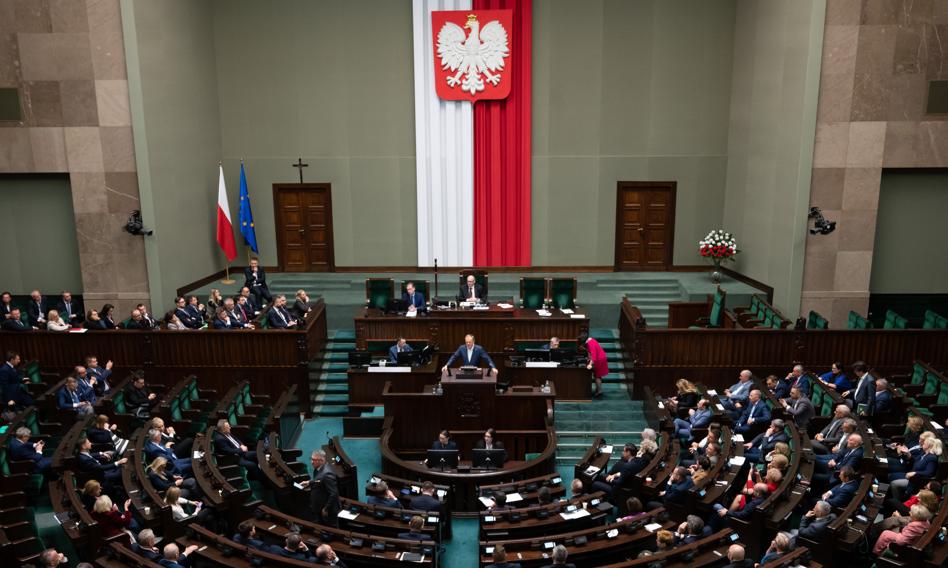 The Sejm adopted a law prohibiting the sale of all types of e-cigarettes to minors