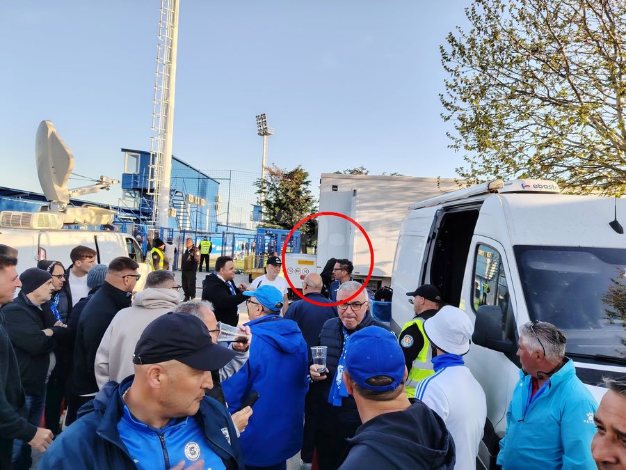 Sebastian Colțescu, explanations in parking / photo: Ionuț Coman What was not seen on TV in Lighthouse - Gloria Buzau »The unique situation in which Sebastian Colțescu was surprised at the break