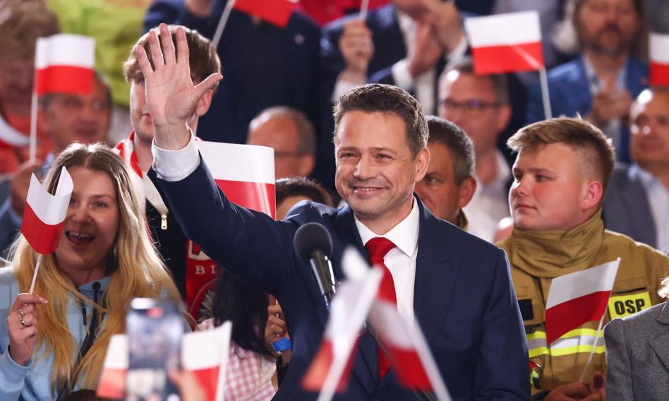 Poles will pay a lower income tax? Trzaskowski announces changes