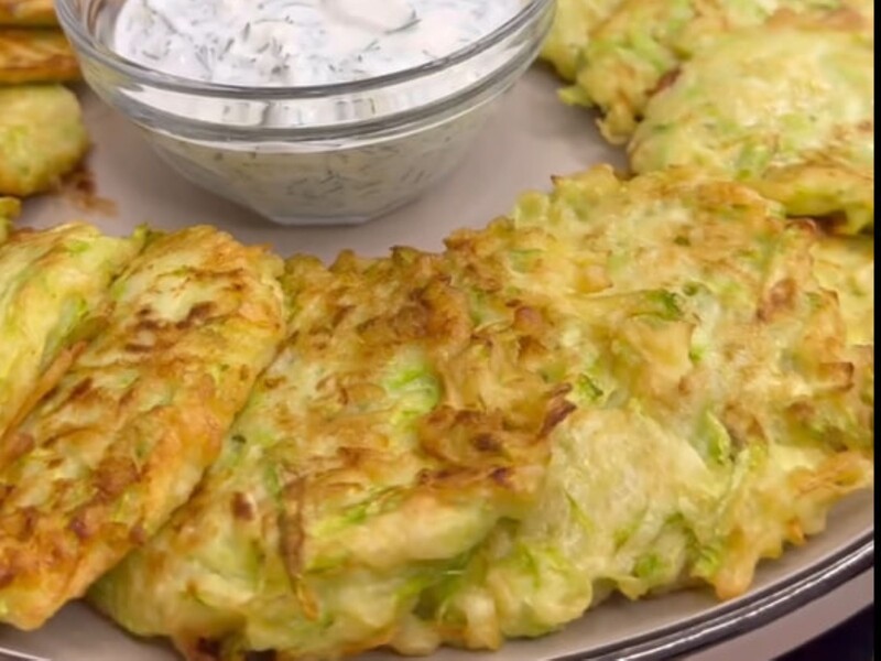 Prepare the zucchini pancakes according to this recipe - and they will turn out very tasty