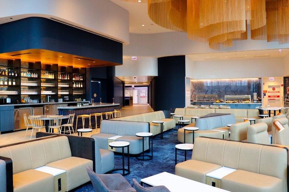Bar in the LOT salon in Chicago. Its wall is to resemble amber