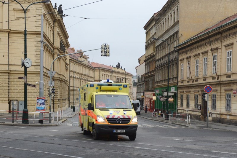 Suspected case of the Ebola in the Czech Republic. Authorities triggered a large -scale emergency response