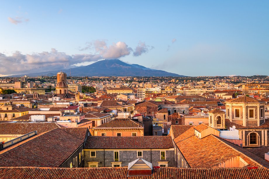 Katania and the view of Etna