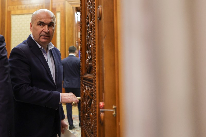 Bolojan: We are in a budget crisis / Romania spends more than allows and borrows a billion weekly