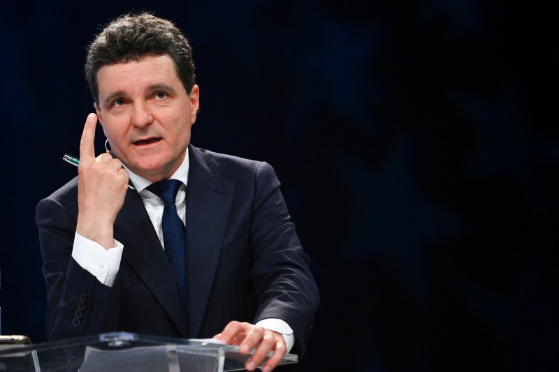 Nicușor Dan, about the three significant expenses that he would cut as president: 