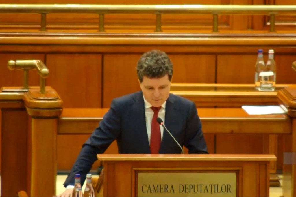 Nicușor Dan takes the oath for the position of President of Romania, in the Parliament of Romania, May 26, 2025. Photo: The Presidential Administration