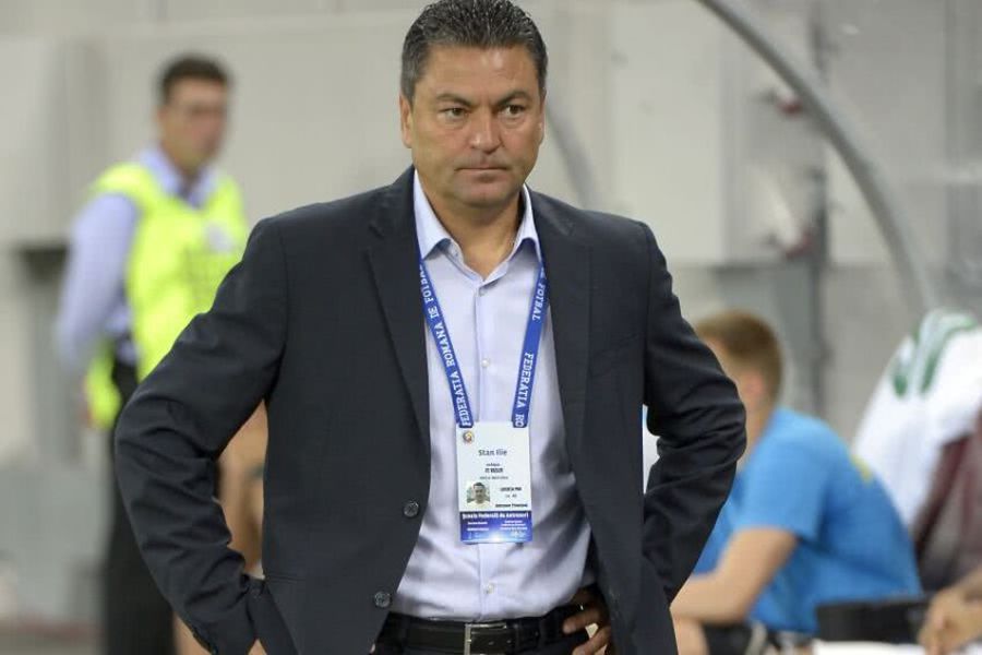 The coach officially left the team and accuses, after not achieving his goal in Superliga: 