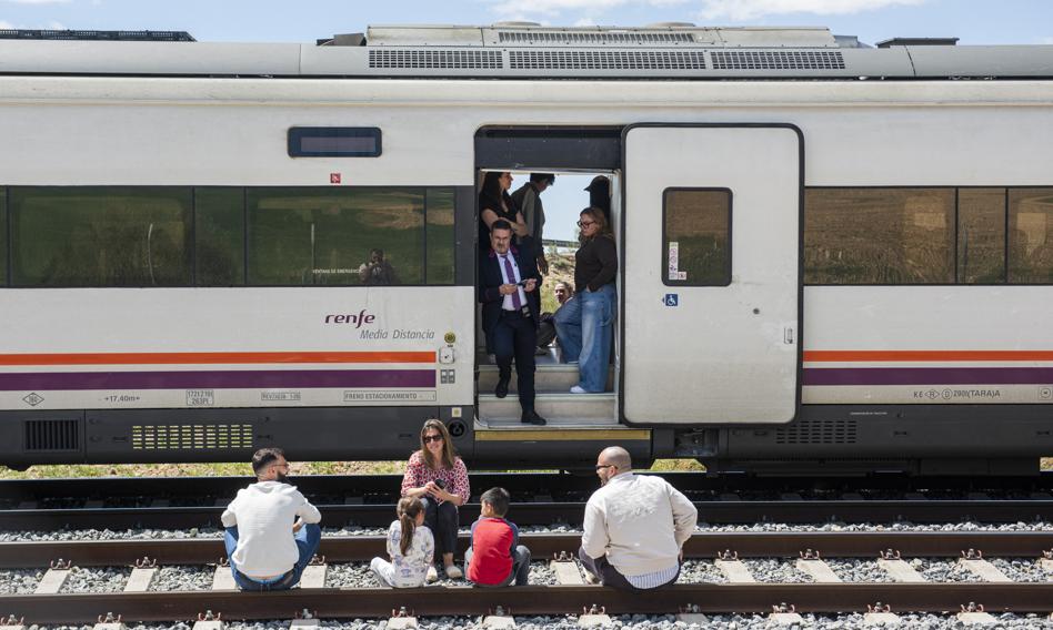 Lessons from Blackout on the Iberian Peninsula