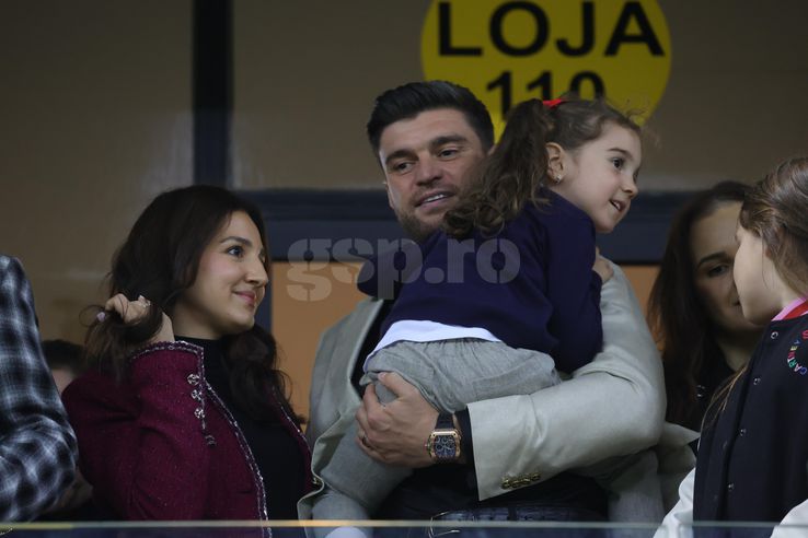 Teodora Becali, Mihai Mincu, Gigi Becali, at FCSB - U Craiova 1-0. Photo: Ionuț Iordache (gsp.ro)