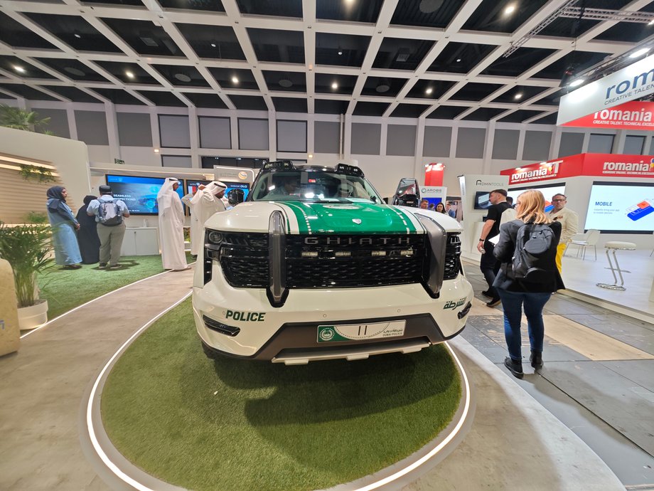 Gyth, a new cart of Dubai police
