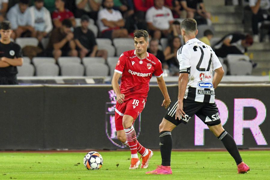 Alberto Soro, during the match U Cluj - Dinamo 1-0 / Photo: Imago Images The