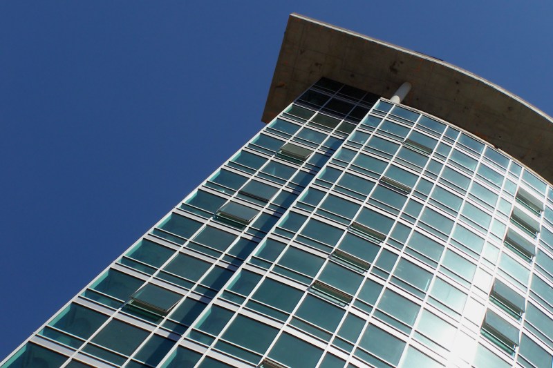 A two -year -old boy miraculously survived after falling from the 15th floor in the US