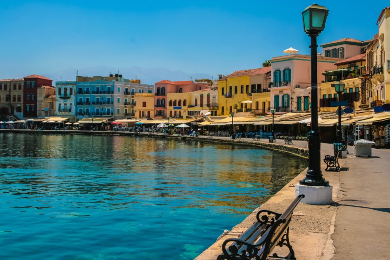 Earthquake with magnitude 6.1 in the Greek island Crete. All firefighters, on maximum alert