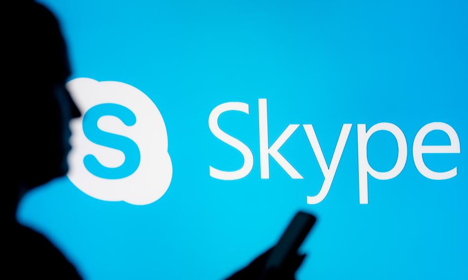 Only a deaf phone will remain from today. Microsoft turned off Skype