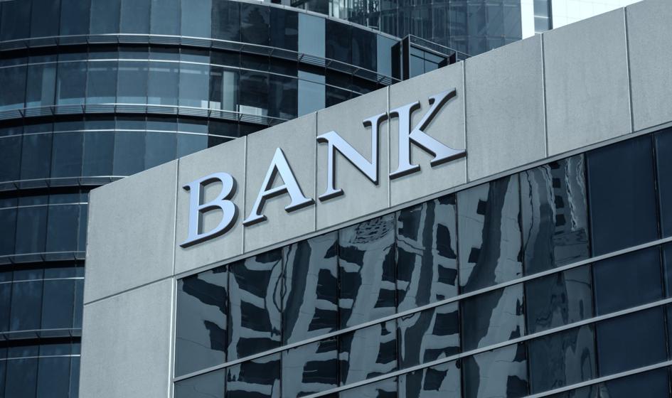 Drop: Banks are preparing for financing arms and energy transformation