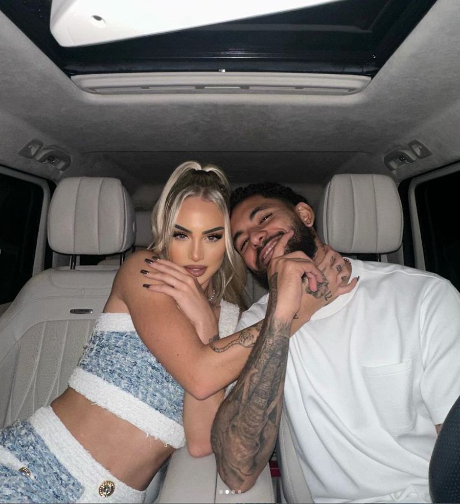 Alisha Lehmann alongside Douglas Luiz / Photo: Instagram The