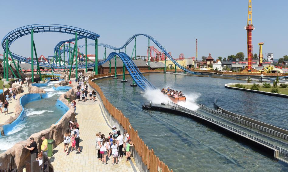 PLN 650 in cash plus a voucher for Energylandia. New Millennium promotion