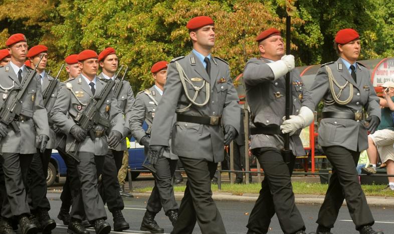 Defense against drones and more ammunition. Bundeswehr armor for power
