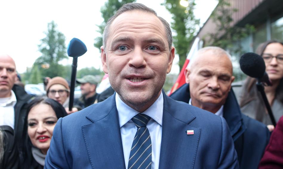 Nawrocki continues the campaign since the morning. In Gdańsk he distributed donuts