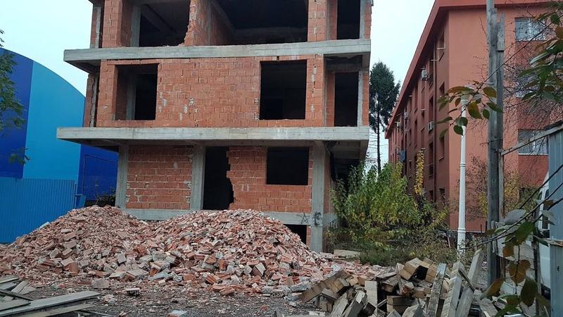 Block built illegally has been demolished, photo: Hotnews