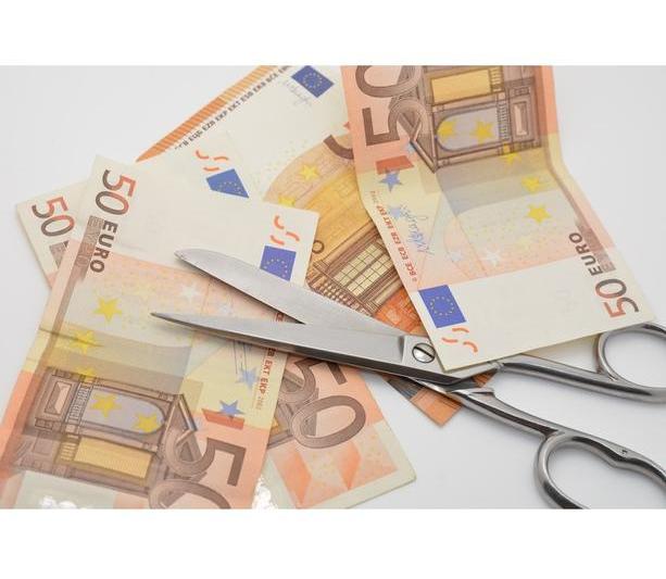 Euro-Bani-Phoarfeca, photo: Dreamstime