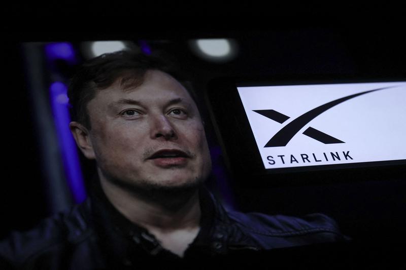 Elon Musk and his Internet access service through Starlink satellite, photo: AA / Abaca / Abaca Press / Profimedia
