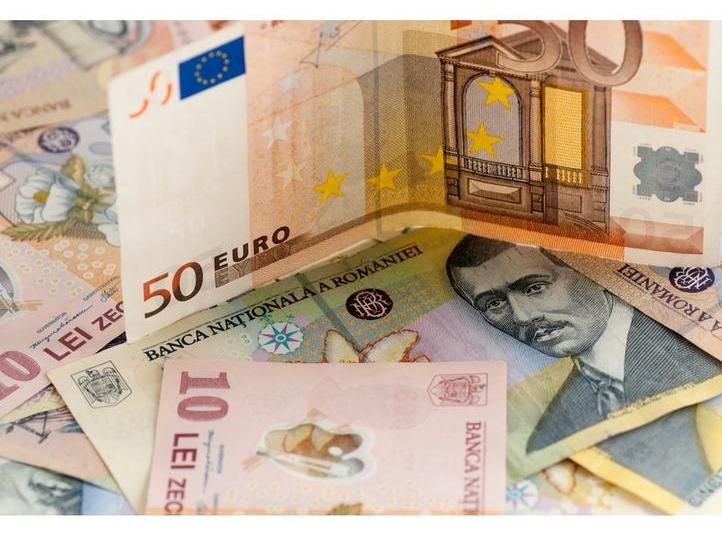 Euro-le-Bani, photo: Dreamstime