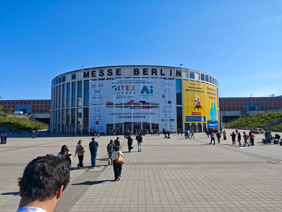 Entrance to the conference