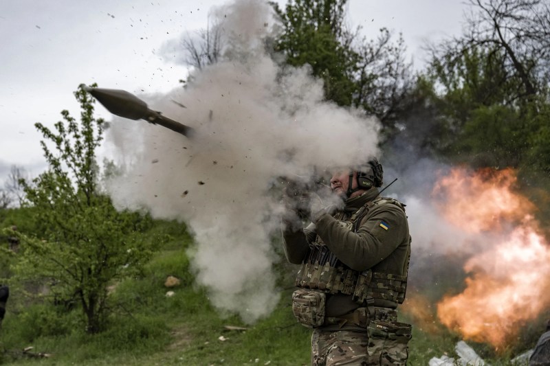 Russia accuses Ukraine of over 14,000 violations of the three -day armistice ordered by Putin