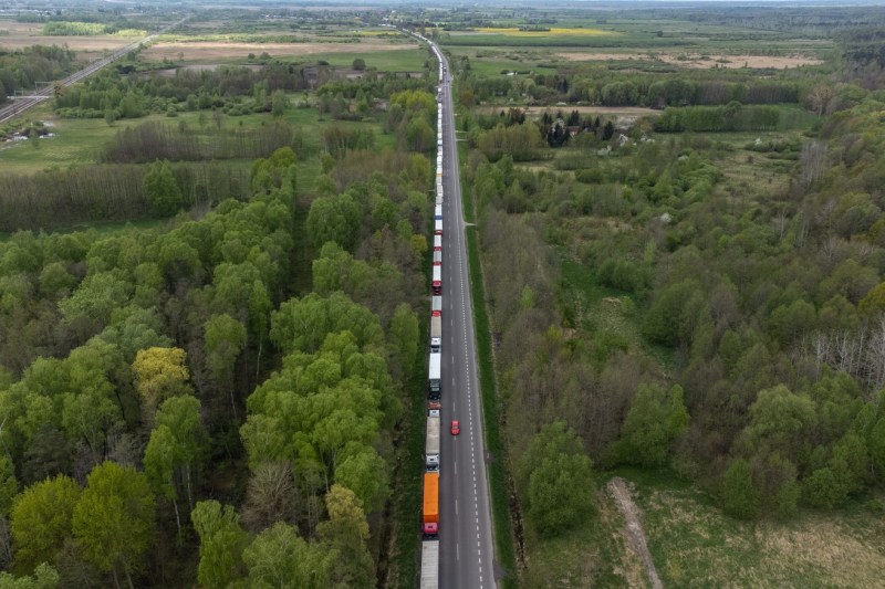 Poles resume protests in one of the main customs at the border with Ukraine