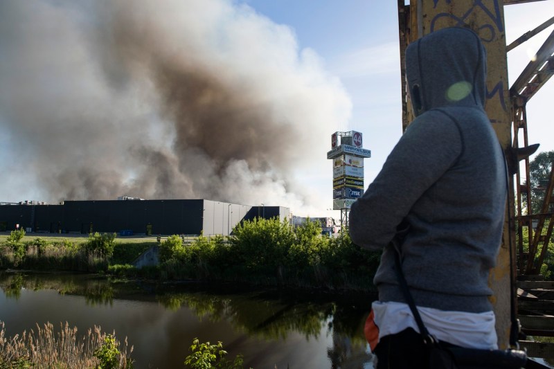 The Prime Minister of Poland, Donald Tusk, opens Russia of arson of a commercial complex in Warsaw. One of the authors was arrested. 