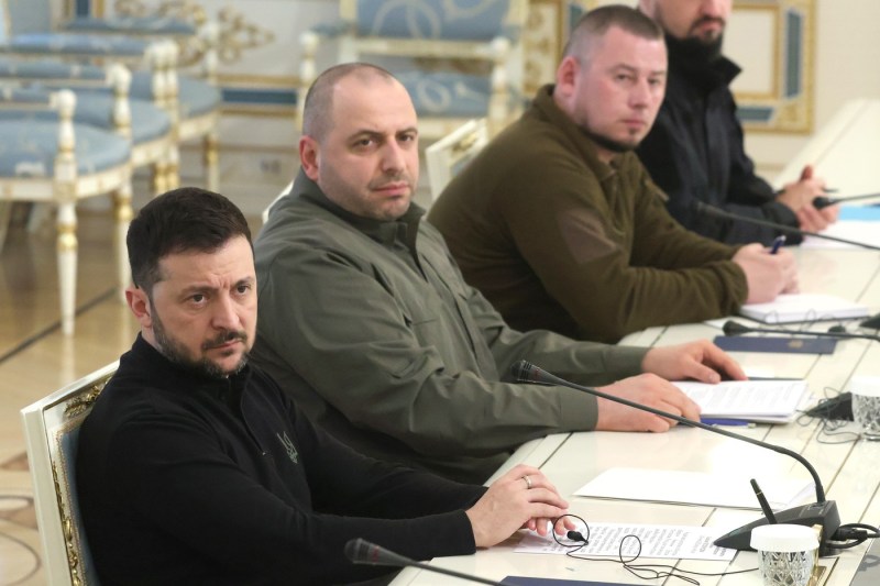 Ukraine transmits that she is ready for negotiations with Russia, but she wants to know before her requests: 