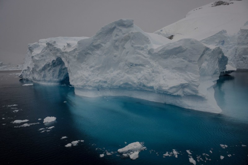 Antarctica is again covered with ice. Four glaciers have registered spectacular mass increases in recent years