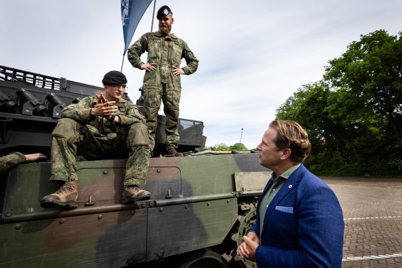 The Dutch army raises the level of alert. What are the threats taken into account