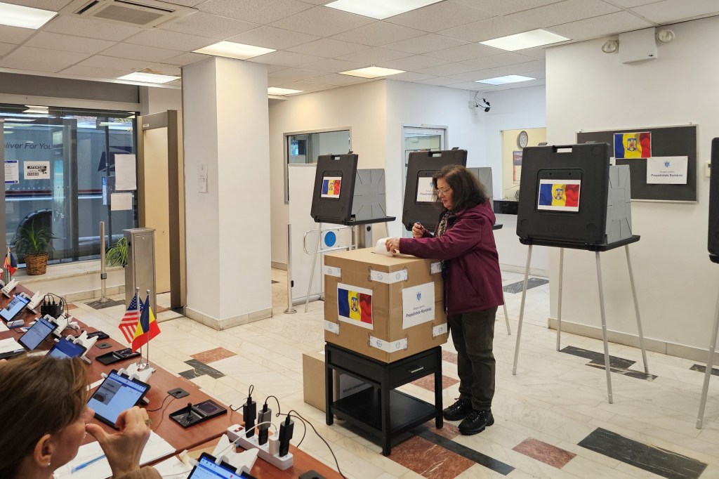 US voting section at the first round of presidential elections in 2024. Photo: MAE